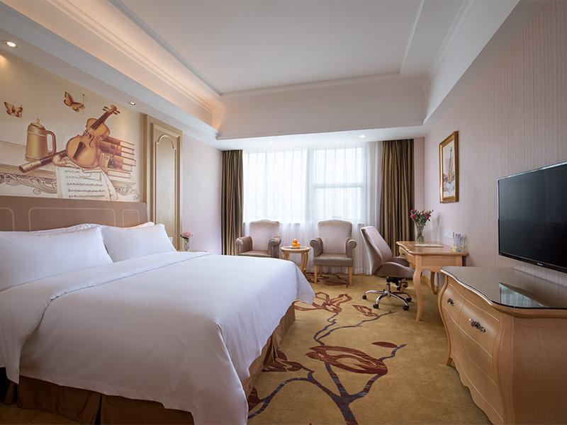 Vienna Hotel Banxuegang Road شينزين المظهر الخارجي الصورة